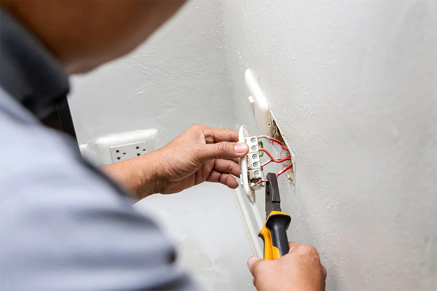 Professional Electrical Contractors in King, NC Professional Electrical Contractors in King, NC